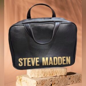 Steve Madden Black Weekender Travel Cosmetics Bag